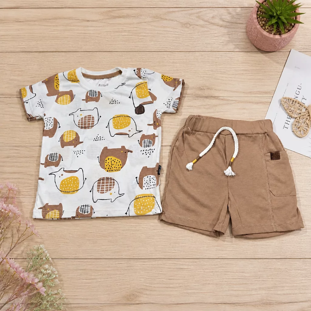 Ensemble short & tee-shirt motif éléphant