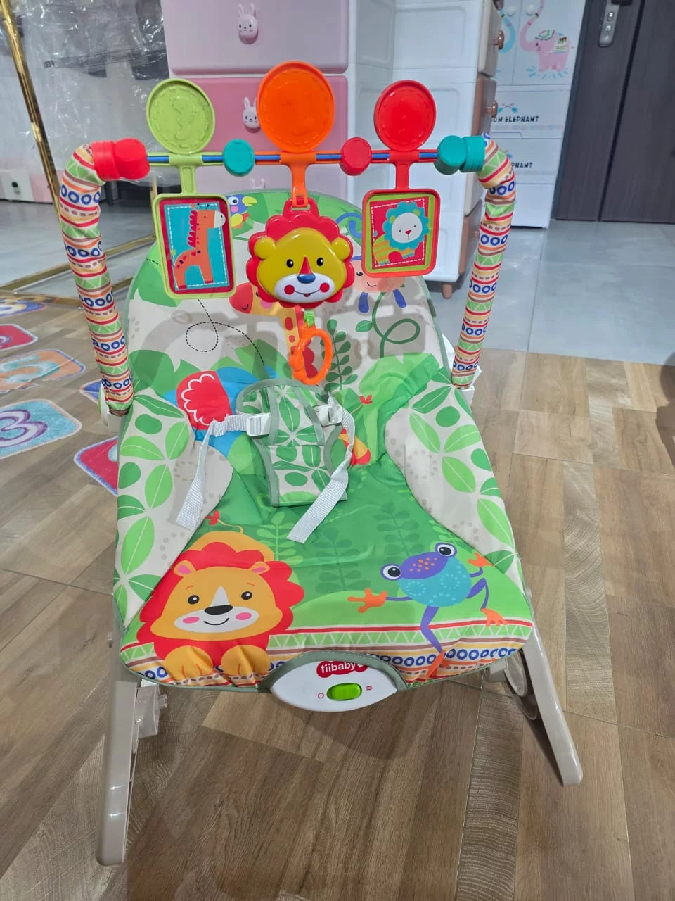 Transat évolutif vibrant et musical « lion »